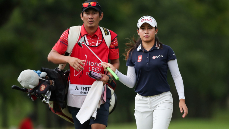 Atthaya Thitikul tampil gemilang dan berada di puncak klasemen Honda LPGA Thailand.