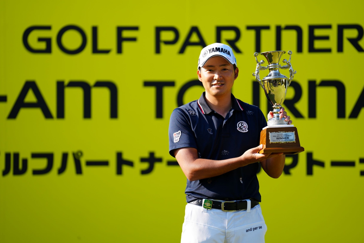 Shugo Imahira, Juara Golf Partner Pro-Am Tournament 2022.