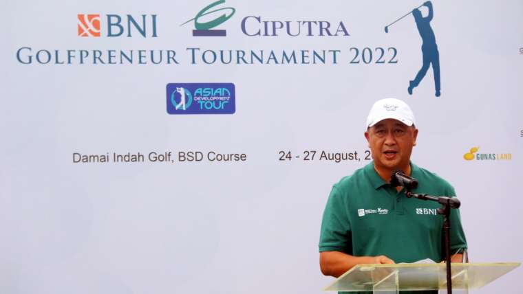 Royke Tumilaar, Direktur Utama BNI.