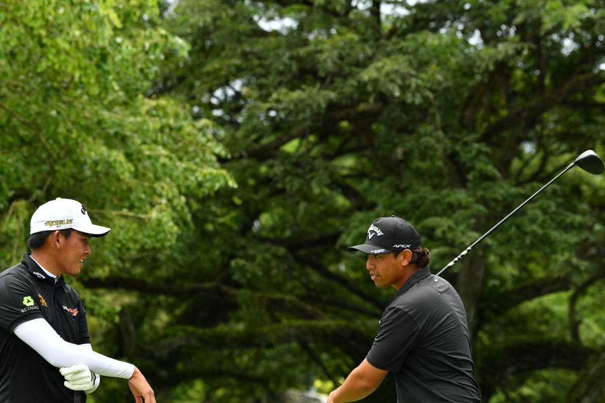 Phachara Khongwatmai dan Gavin Green, Round 3 International Series Singapore 2022.