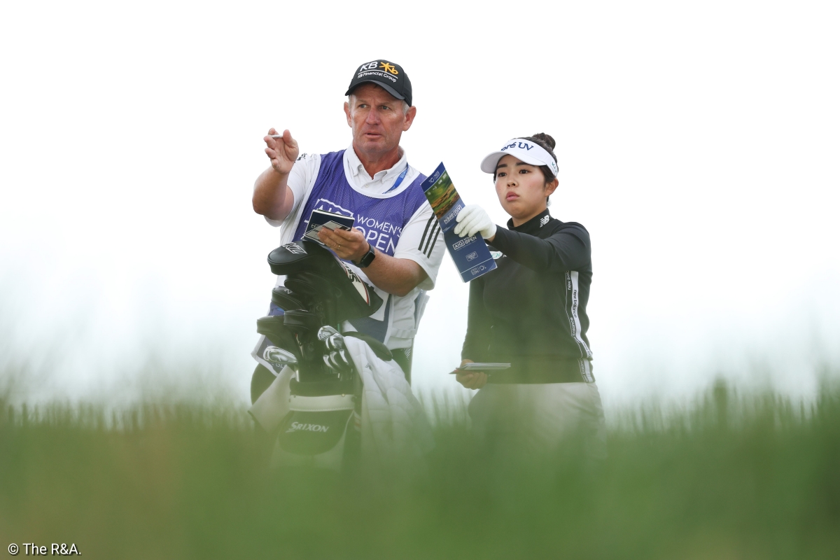 Miyu Yamashita dan John Bennet, Round 2 AIG Women’s Open 2025.
