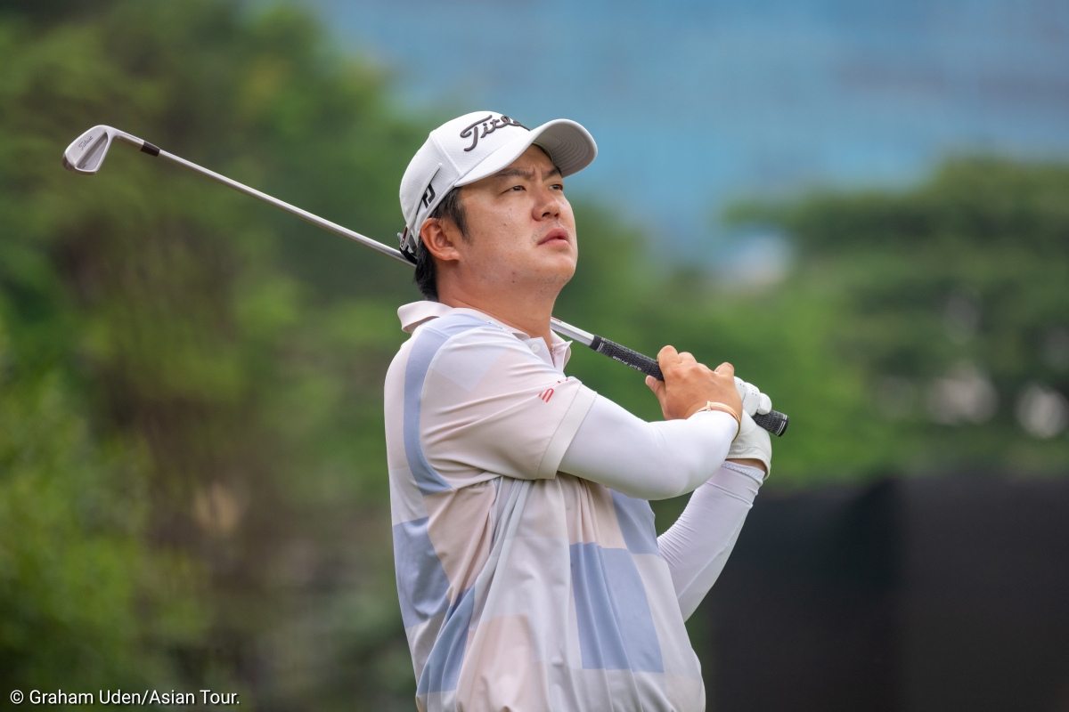 Suteepat Prateeptienchai, Round 1 Jakarta International Championship.