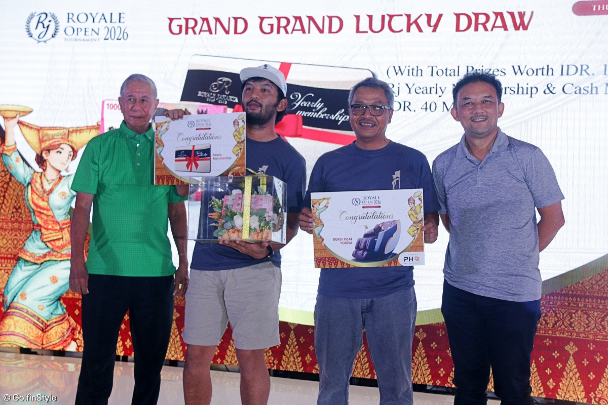 Pemenang Grand Grand Lucky Draw.